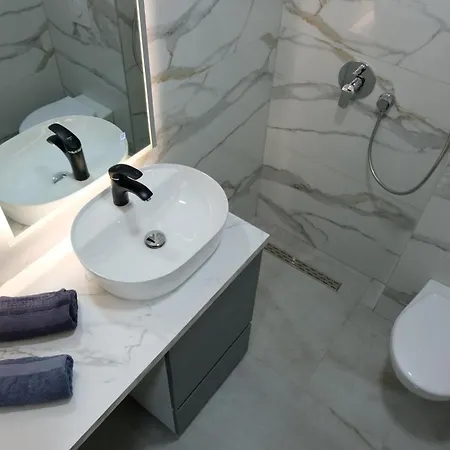 Imran Apartment